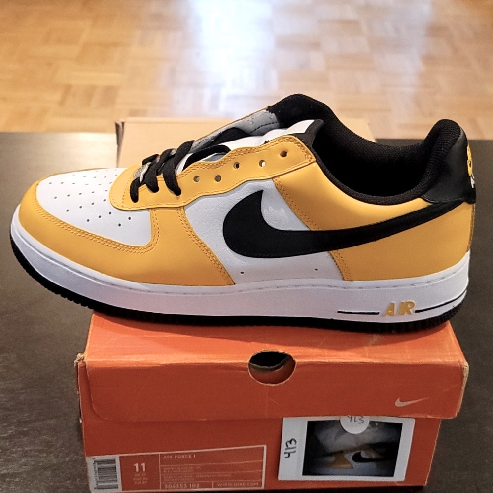 **NWT** AIR FORCE 1 LEBRON JAMES